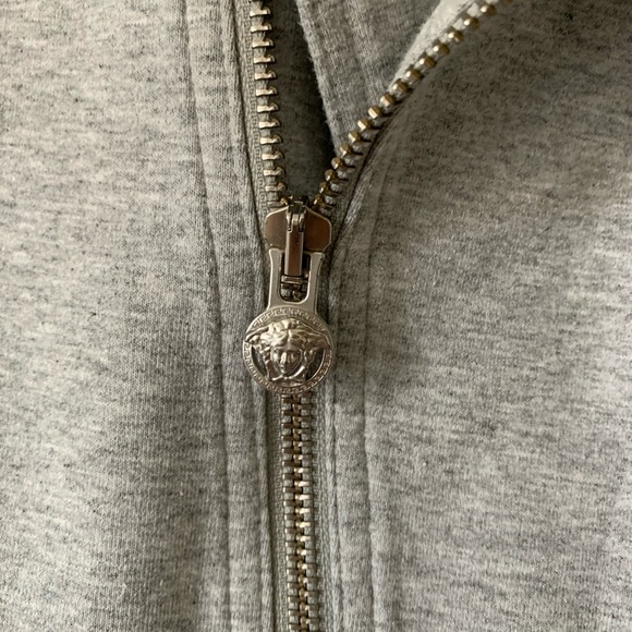 Young Versace Vest - Picture 4 of 5